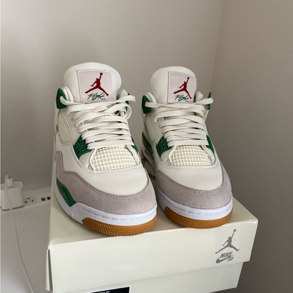 new with box - Picture 2 of 7